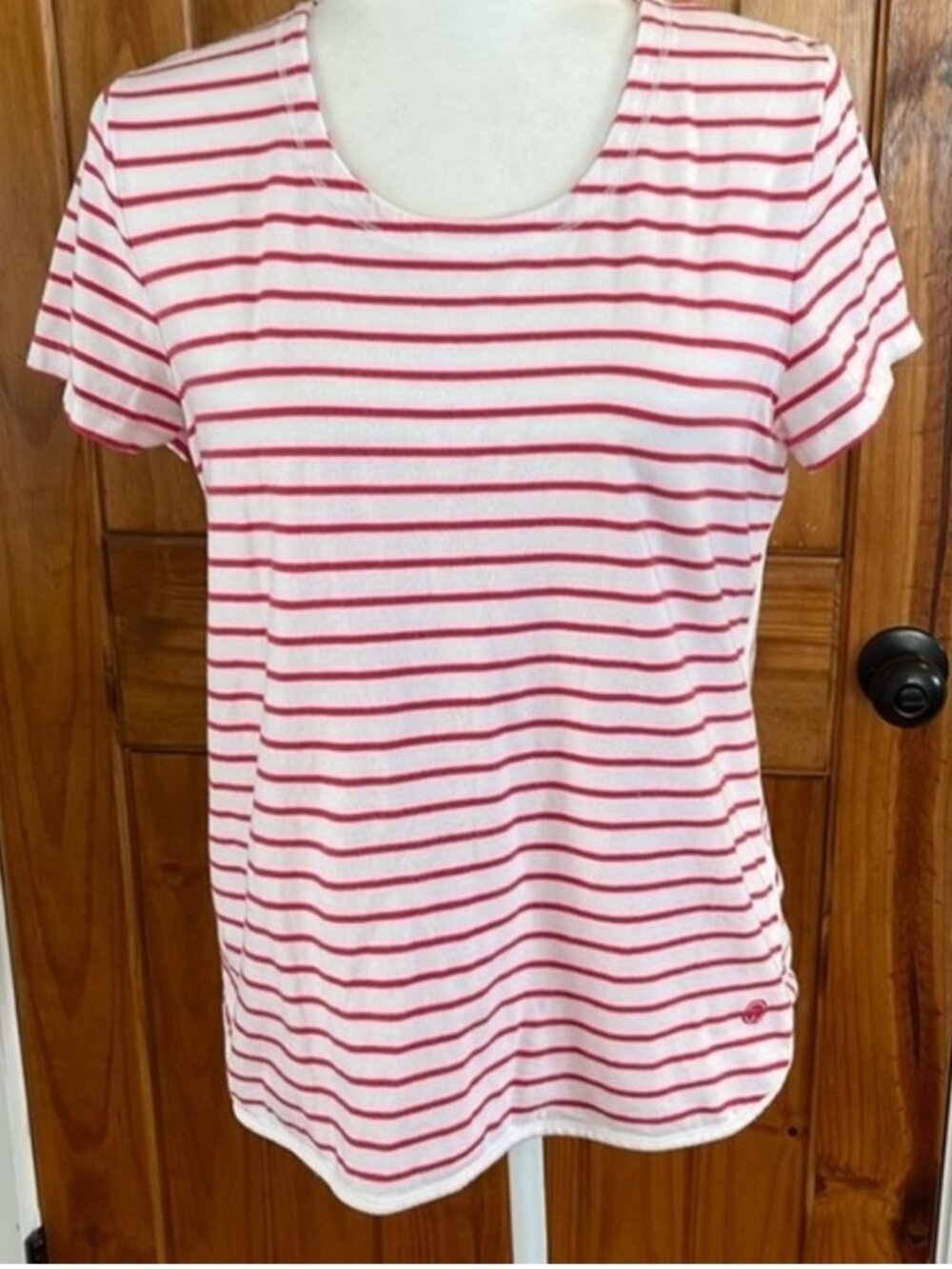 Red White Striped Short Sleeve Top Large Petite scoop neck